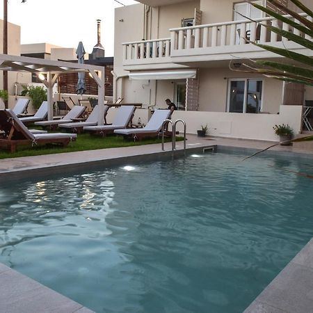Mithos Premium Rooms Agia Marina 외부 사진