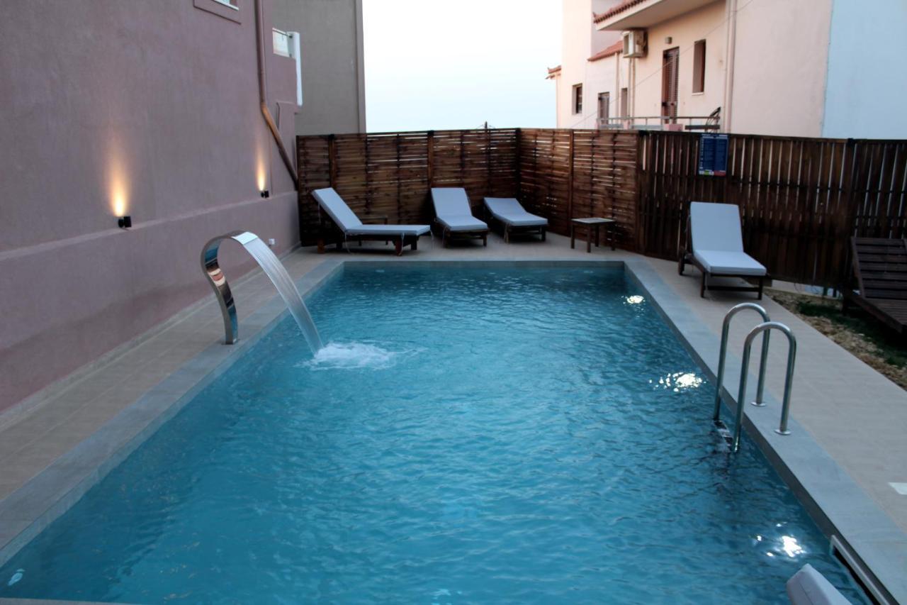 Mithos Premium Rooms Agia Marina 외부 사진