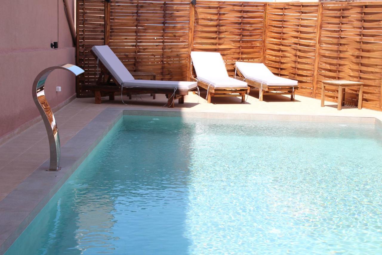 Mithos Premium Rooms Agia Marina 외부 사진
