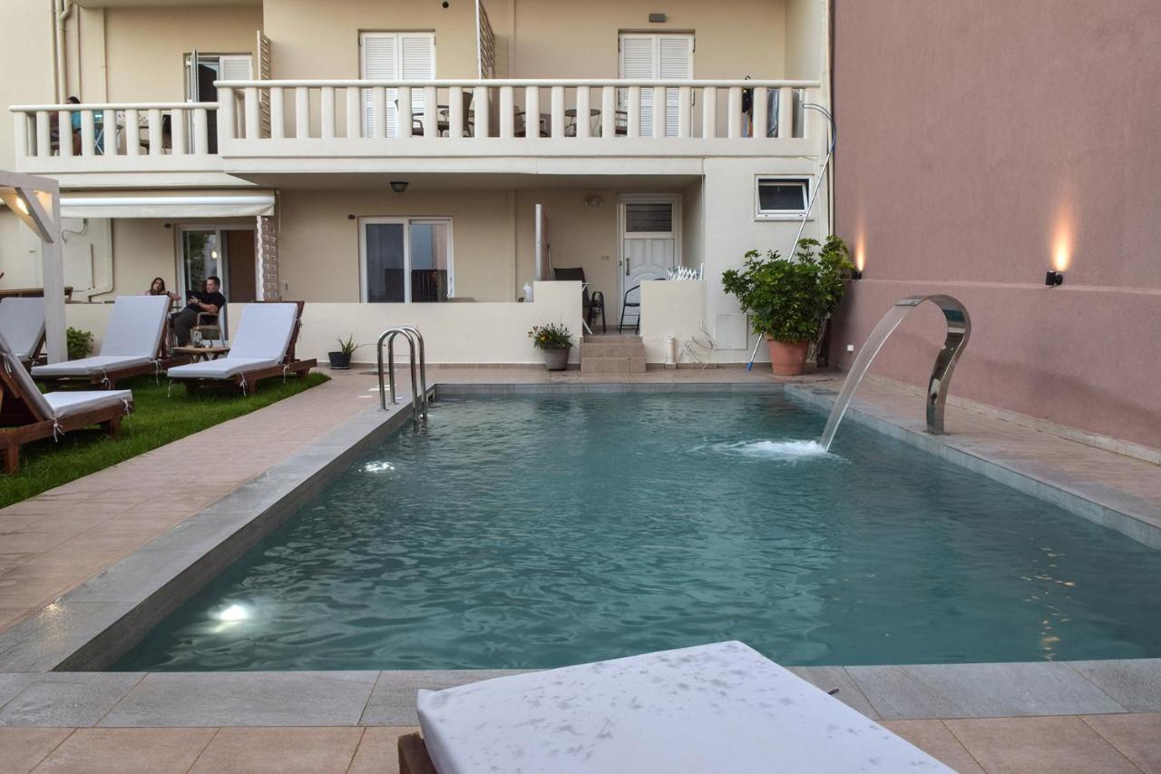 Mithos Premium Rooms Agia Marina 외부 사진