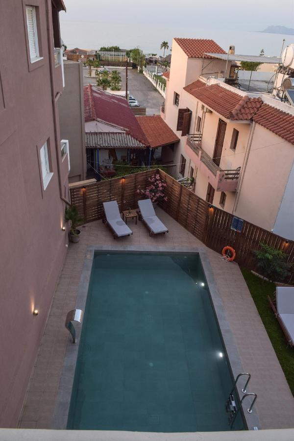 Mithos Premium Rooms Agia Marina 외부 사진