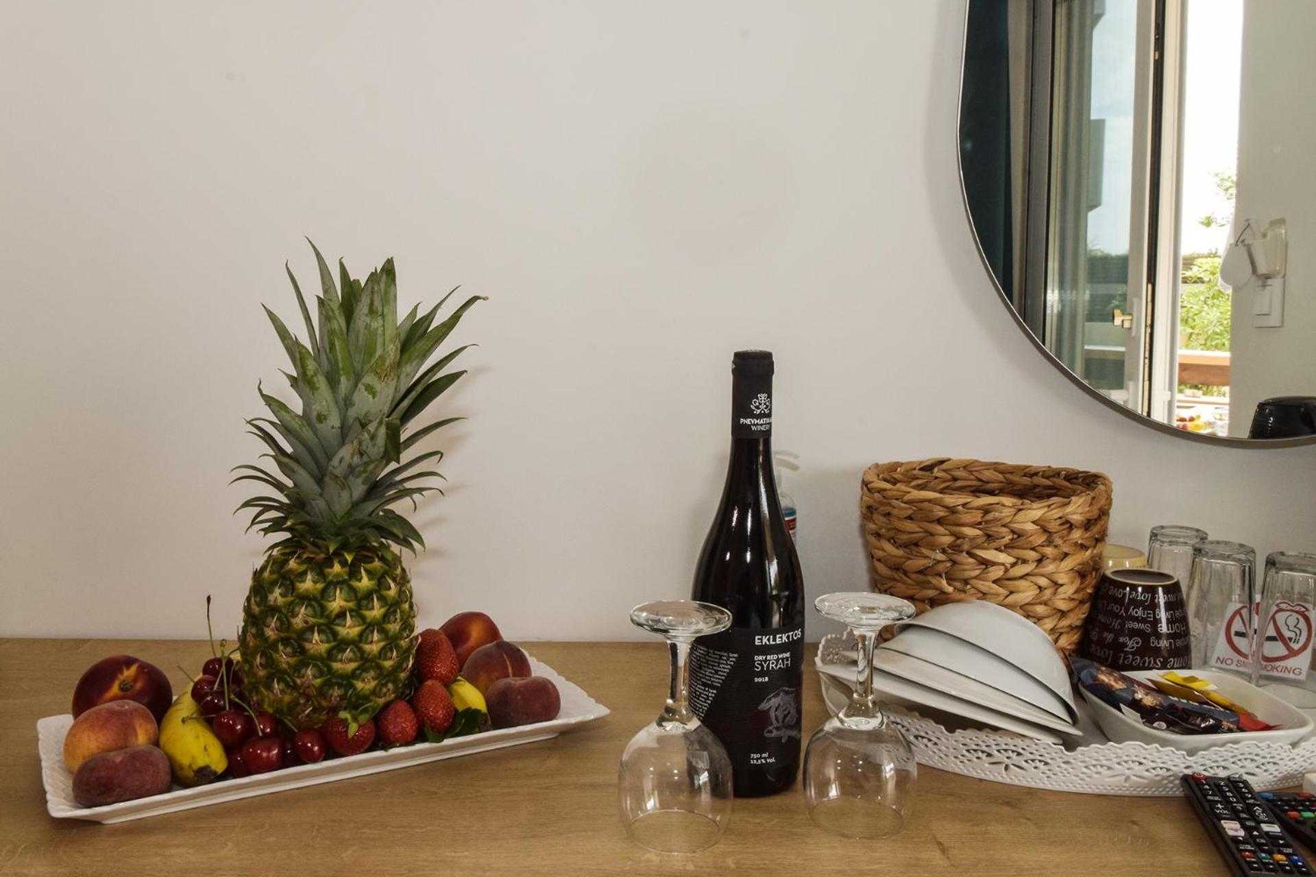 Mithos Premium Rooms Agia Marina 외부 사진