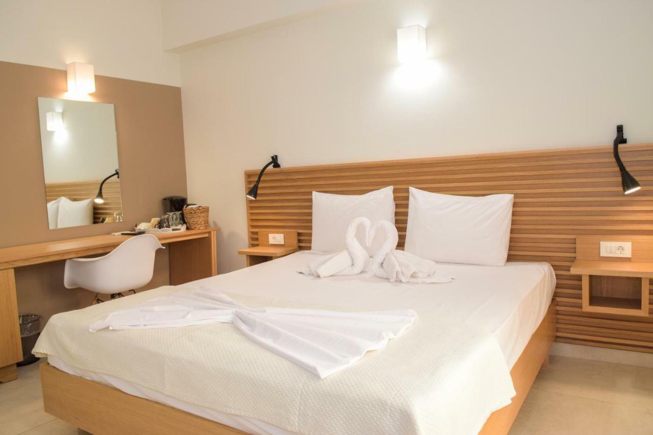 Mithos Premium Rooms Agia Marina 외부 사진